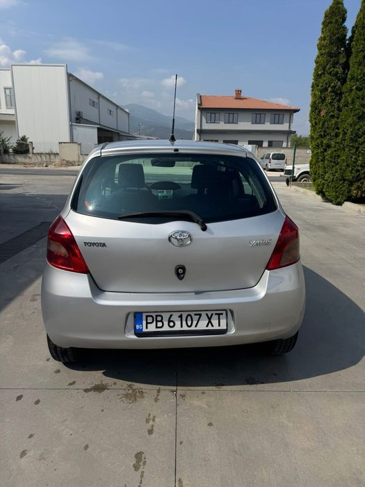 Toyota Yaris 2006 г.