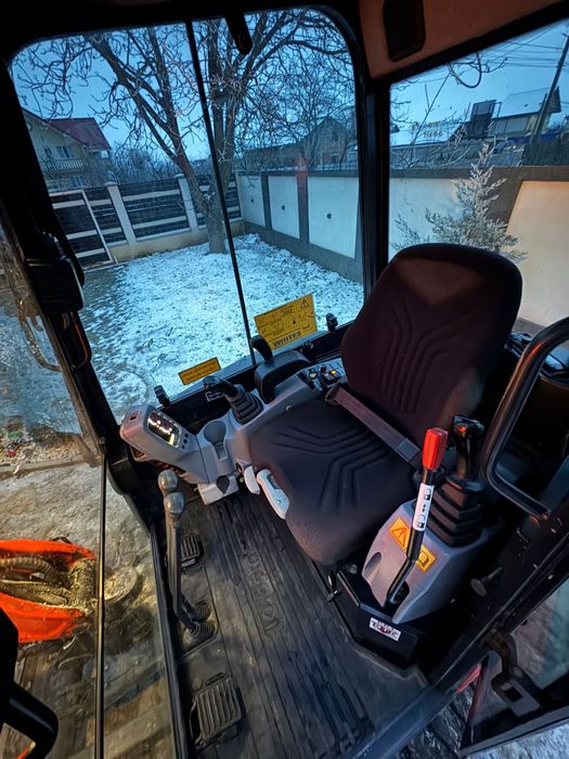 Mini excavator 3t Kubota u27-4 (Cat, bobcat, takeuchi, walker neuson)