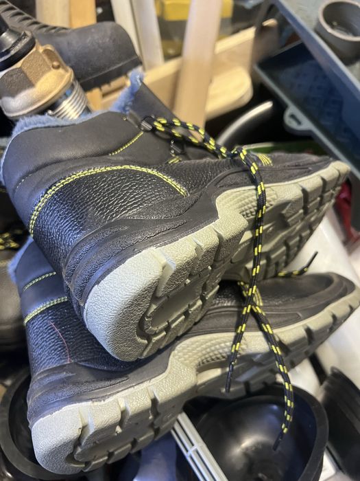 Ботинки с начёсом зимние .Спец.обувь