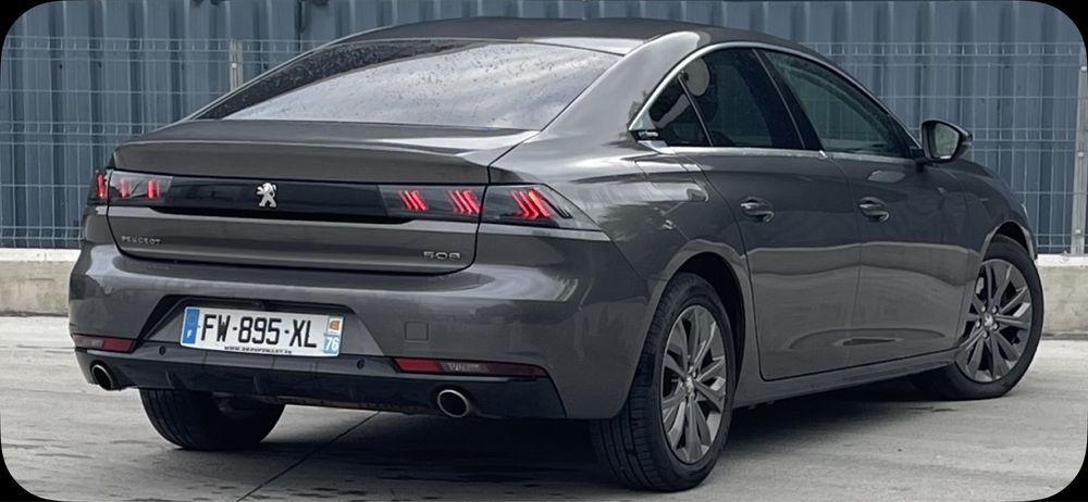 Peugeot 508 Plug in Hybrid automatic Allure black