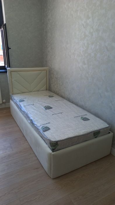 Кровать новая 90×200(2)
