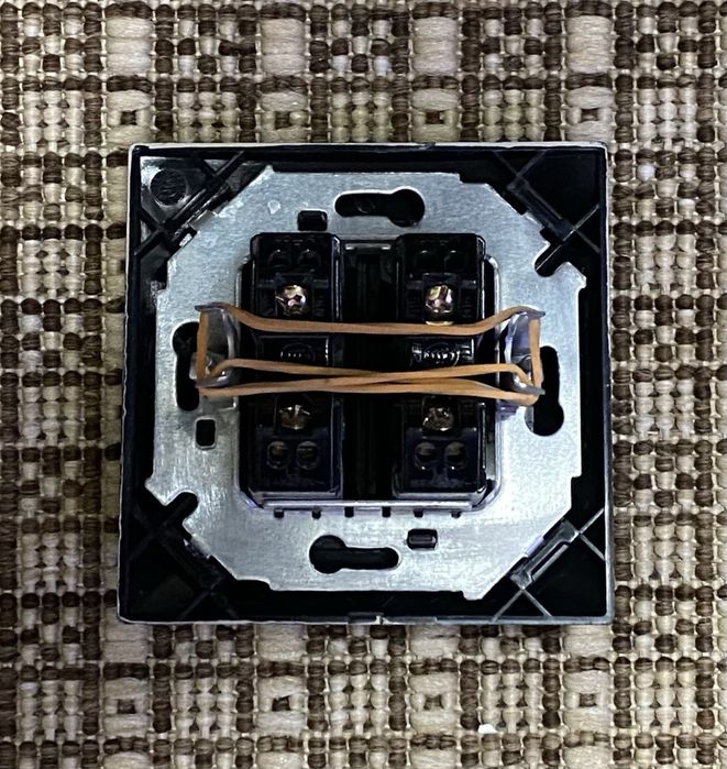 Продам выключатели, розетки