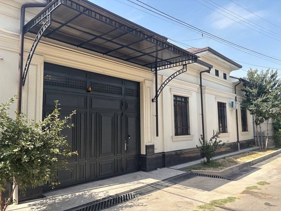 Мирзо Улугбекский район. Лимонарий, дом 200кв.м. Соток- 5,2