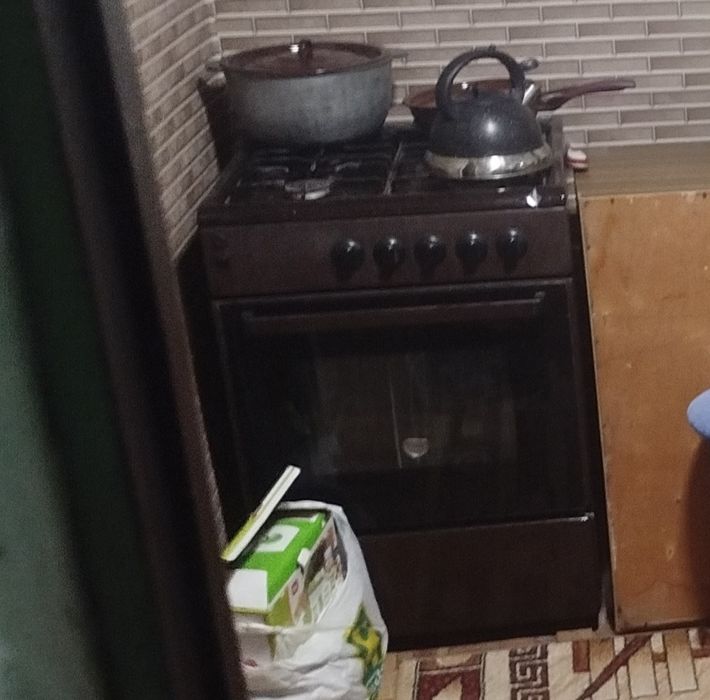 Продам газ плита состаяние хорошее