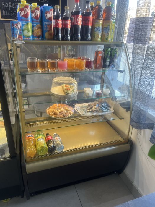 Витрина кондитерская