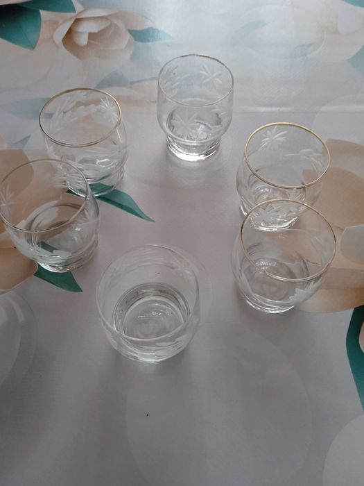 Столовая посуда  б/у