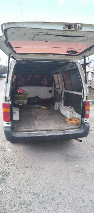 Продам хайс 2л бензин