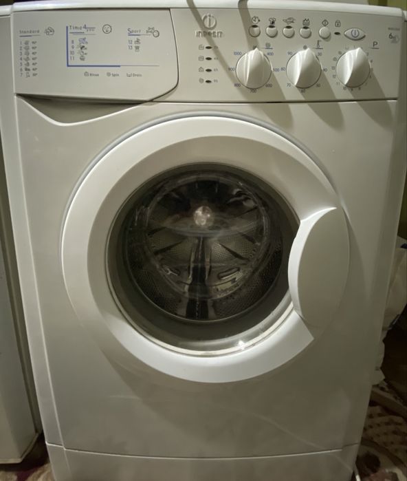 Стиральная машина Indesit
