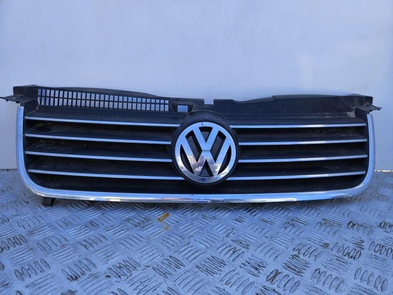 Grila centrala bara fata B5.5 Facelift Volkswagen Passat B5