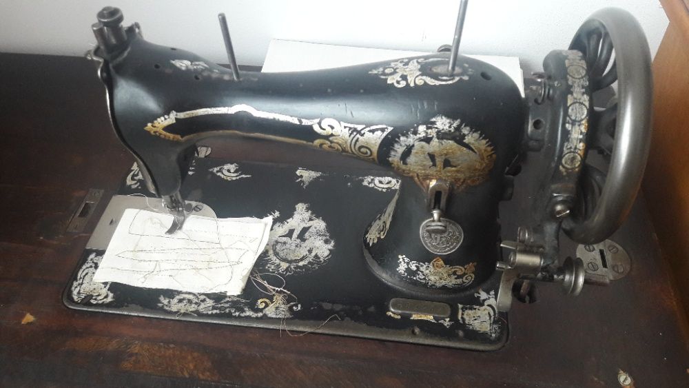 Vand masina de cusut Singer