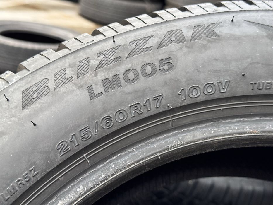 215/60/R17 Bridgestone Blizzak 4бр зимни Run Flat dot2624