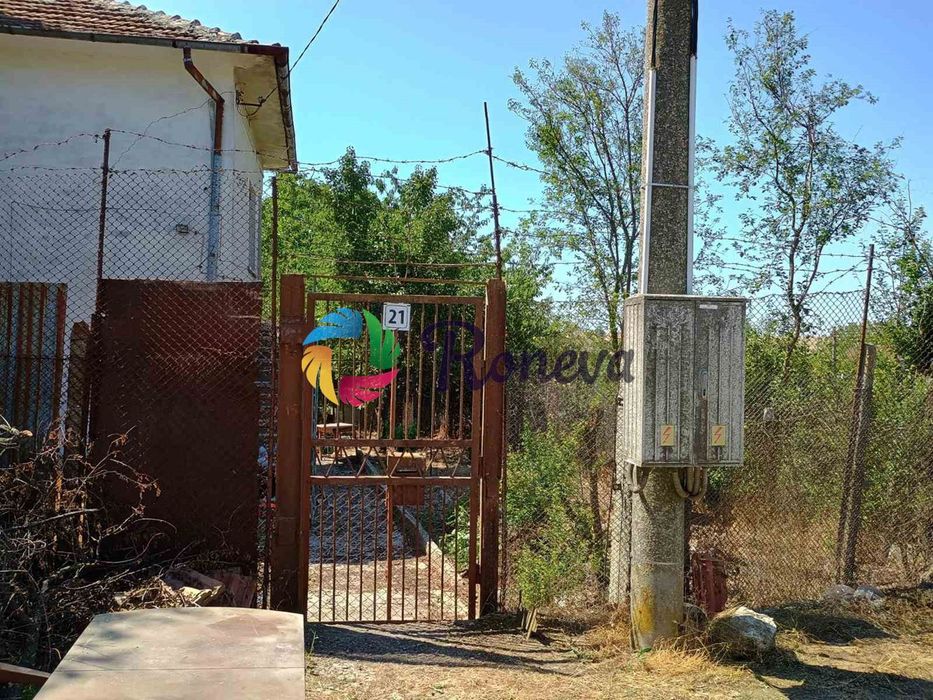 Къща в Варна, област-с.Изворско площ 80 цена 51800