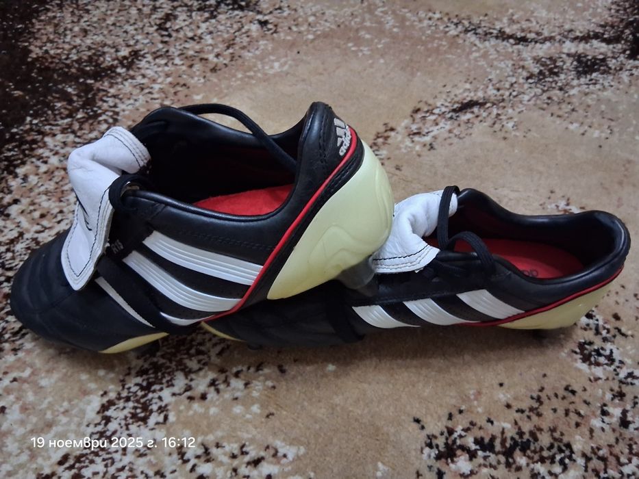 Бутонки Adidas R 15 номер 43 1/3 ( 27,5 см)