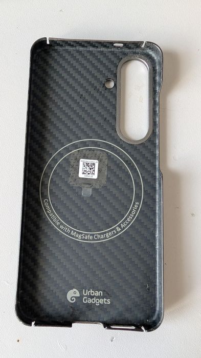 Huse Galaxy S25 in stare buna