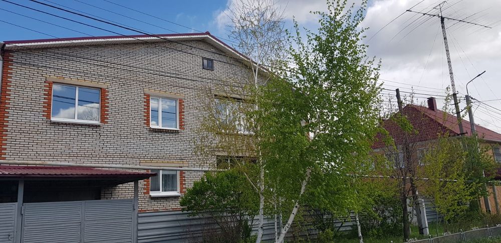 Продам 2х этажный коттедж