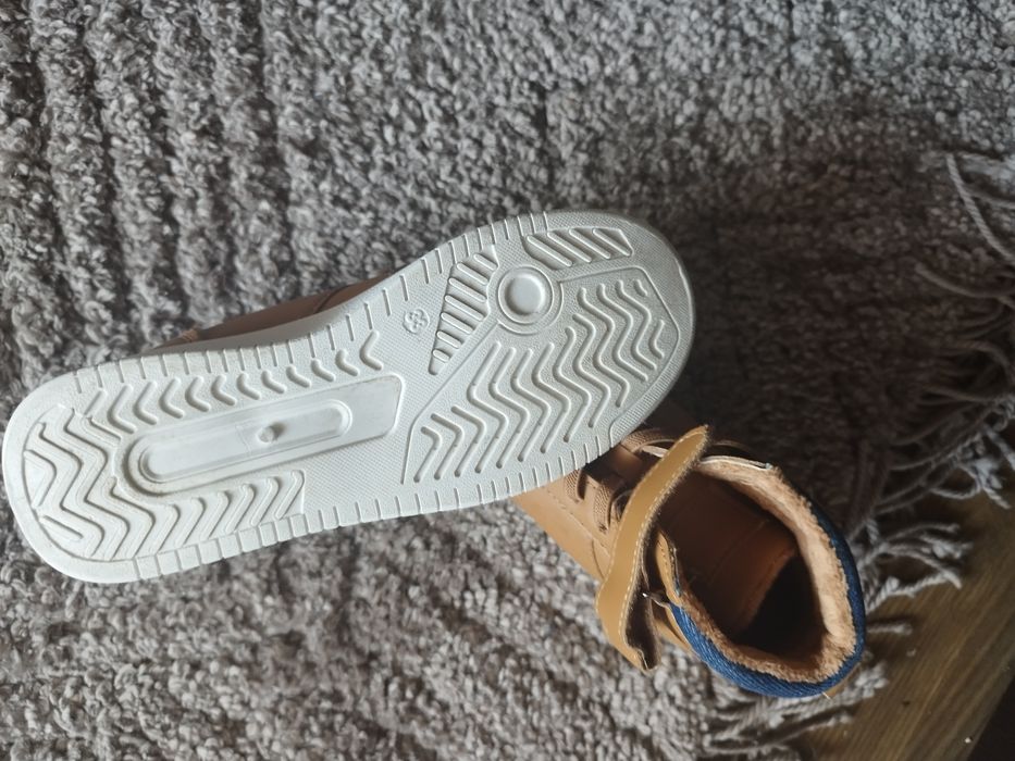 Детски високи обувки за момче - 33 номер