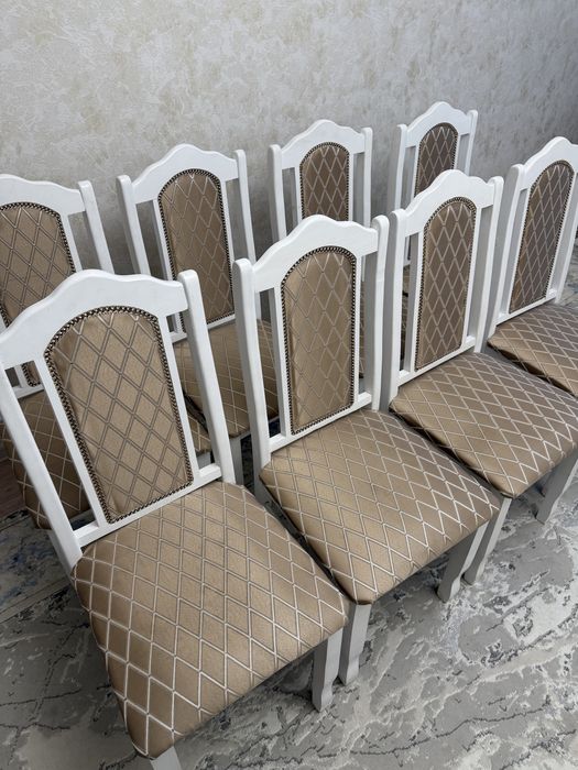 Продам Стулья 8 шт