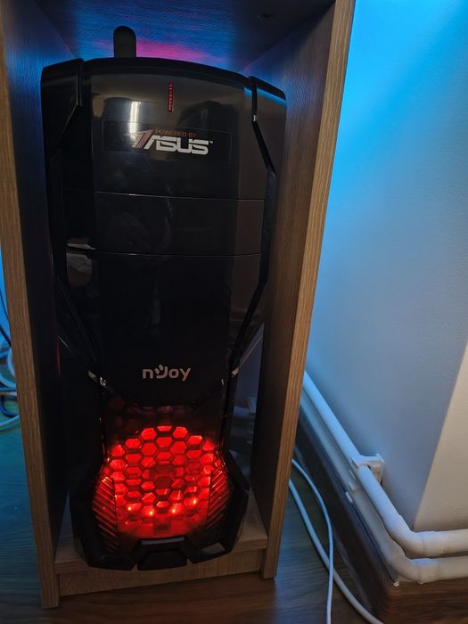 PC gaming  asus njoy