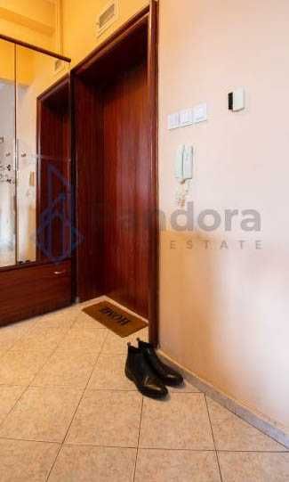 Дава се под наем Тристаен апартамент в София, Център - 100 кв.м за 599 € - Снимка #9