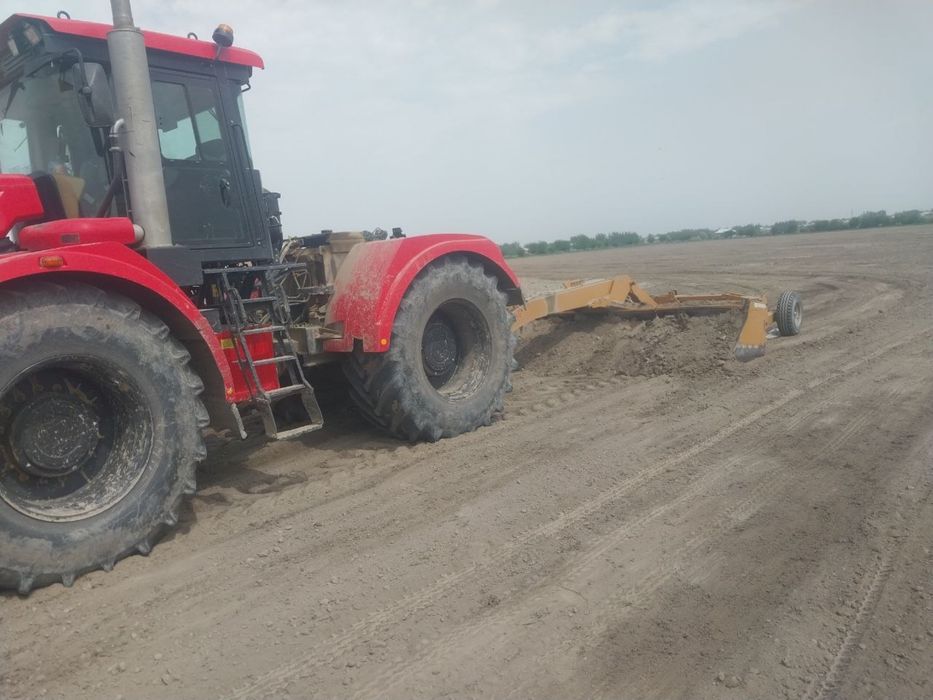 Трактор Кировец K-730М.