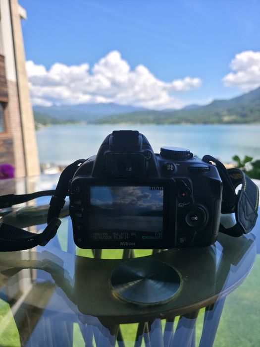 Vând Kit DSLR Nikon D3100 + Obiectiv 18-55mm VR