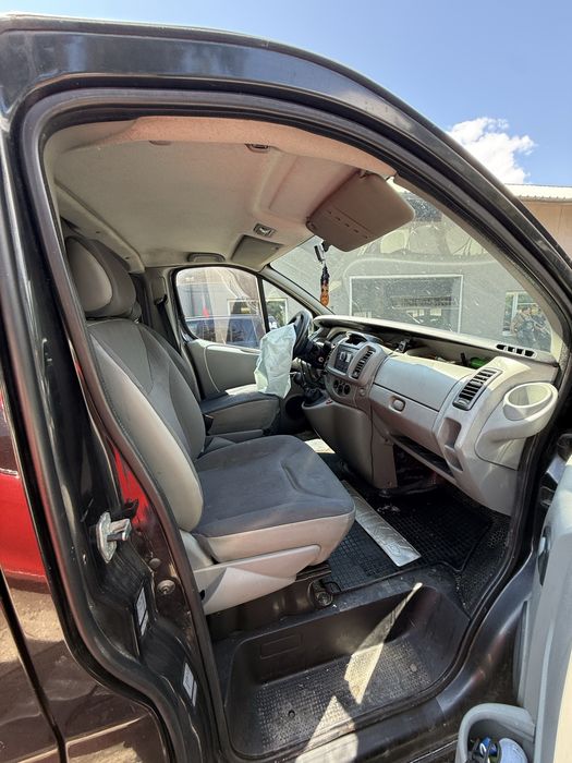 Opel Vivaro 2900 avariat