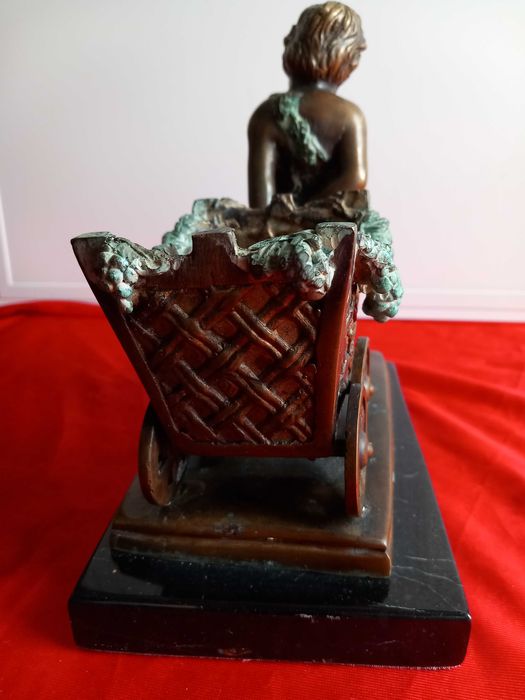 Jacques Bousseau Стара Бронзова Статуетка Херувим с Количка