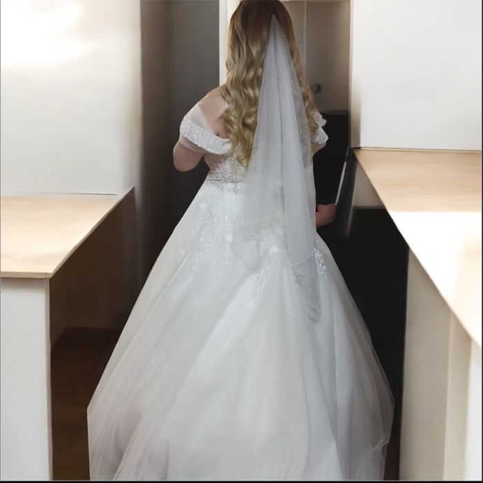 Булчинска рокля с воал