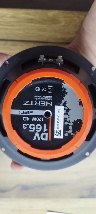 Продам динамики Hert