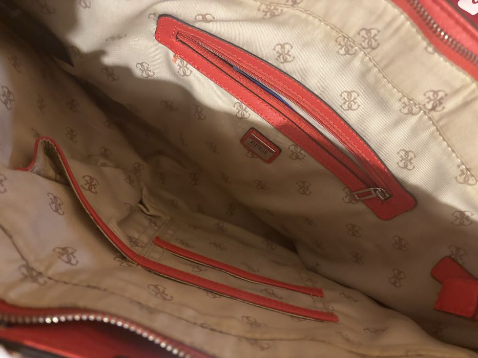 Дамски чанти 1 guess ,2 zara