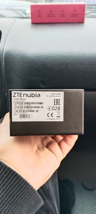 ZTE nubya muzic  Z2353