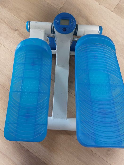 Продавам степер  с хидравлични амортисьори