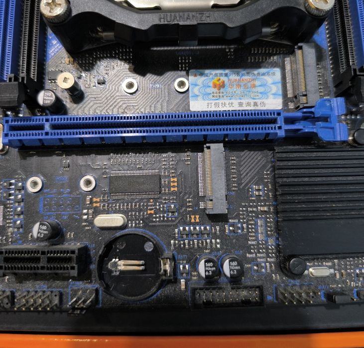 Huananzhi X99 PD4 + Intel Xeon E5-2666 v3 (10C/20T)