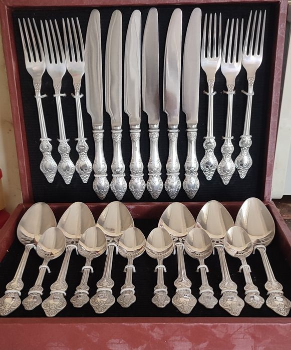 Старинни руски прибори за хранене