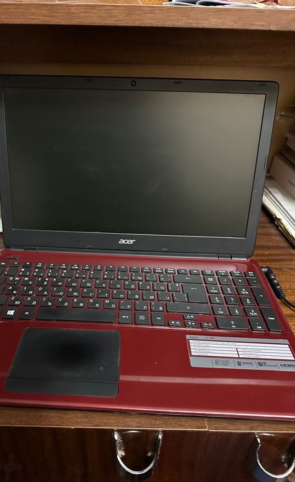 лаптоп Acer Aspire E1-530