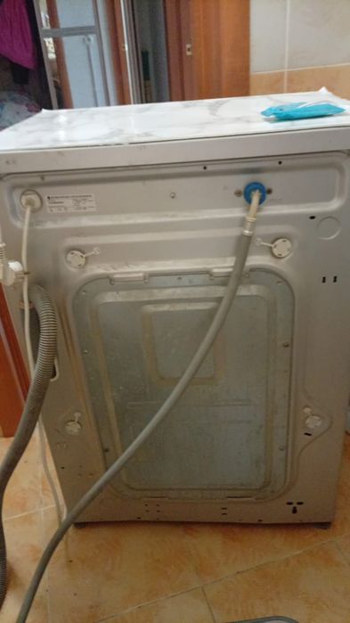 Продам стиральную машинку