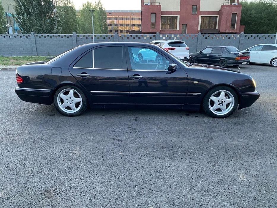 Мерседес Е 320 срочно