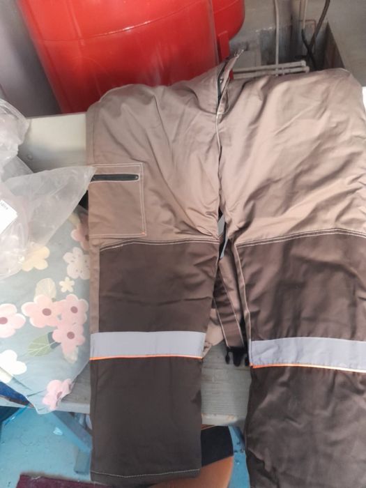 Продам спецодежду