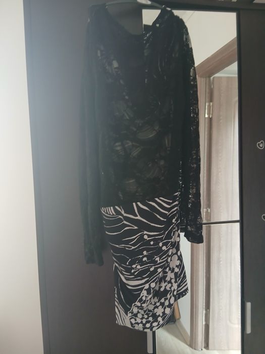 Rochii elegante mărimea xs 50 de lei fiecare