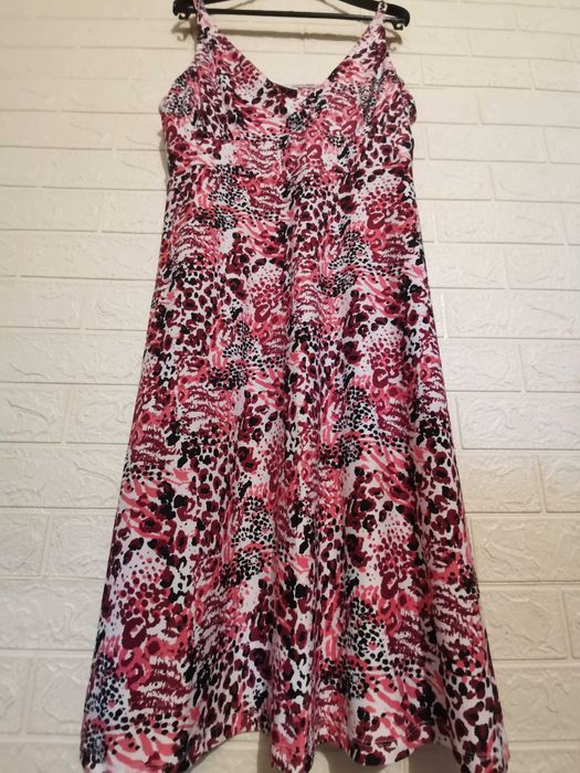 РОКЛИ страхотни модели и кройки -размери до 3-4ХЛ