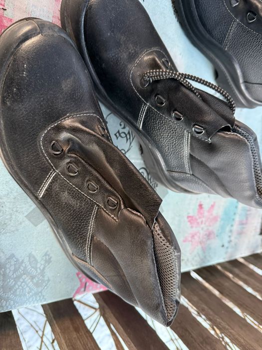 Рабочие ботинки новые.