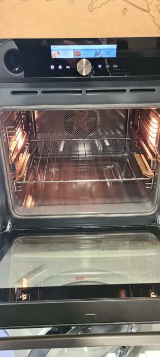 Фурна за вграждане Gorenje + TFT дисплей  Пиролиза  А+