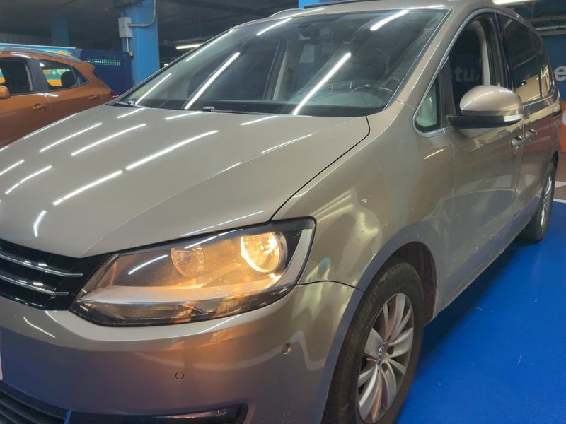 Volkswagen Sharan 2.0 TDI Advance BlueMotion Tech 2015