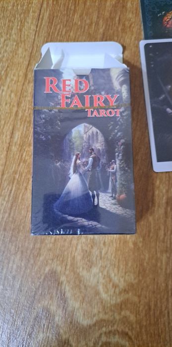 Продаю новую колоду.таро