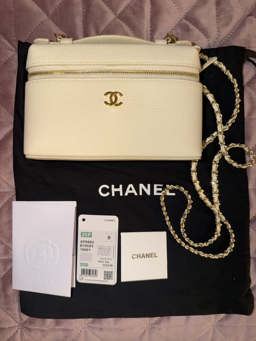 Chanel естествена кожа