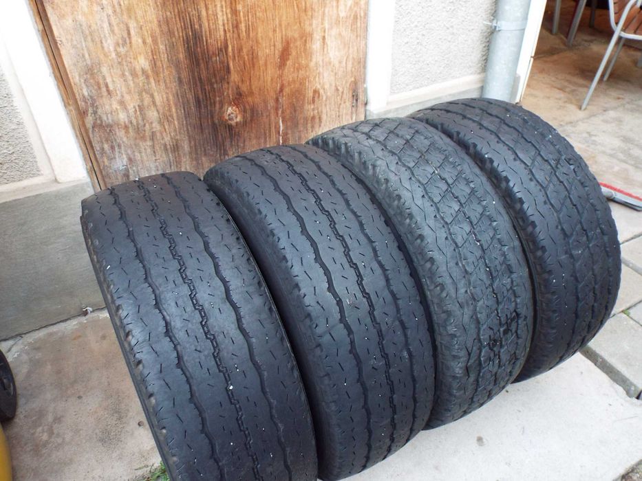 vand 4 anvelope de vara 215/70/15C bridgestone duravis pret 500lei