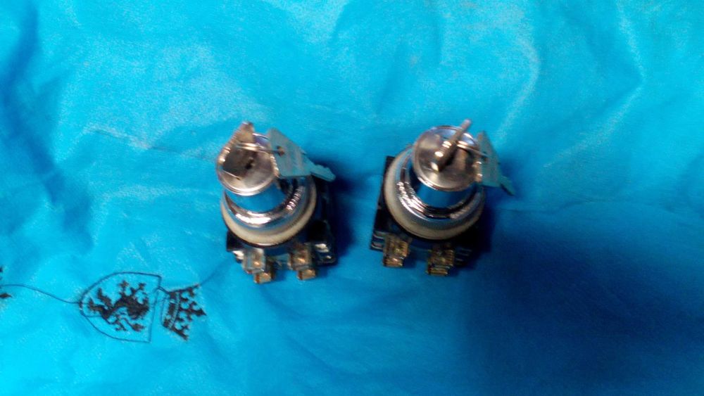 Времерелета TELEMECANIQUE,контакториTELEMECANIQUE,заключващи стопове