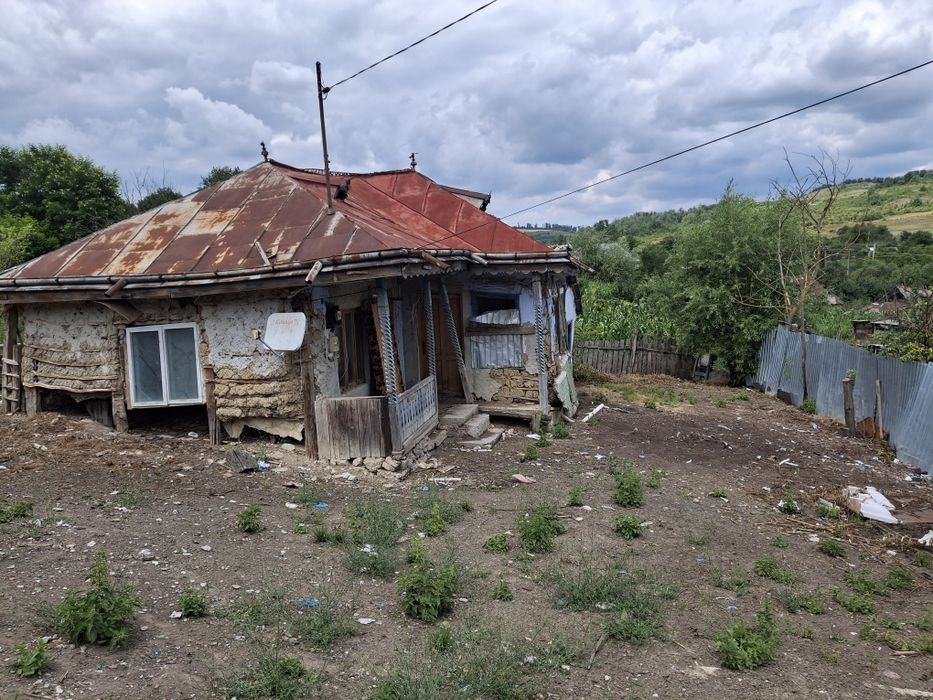 Casa comuna izvoru,sat obarsia,judetul bacau