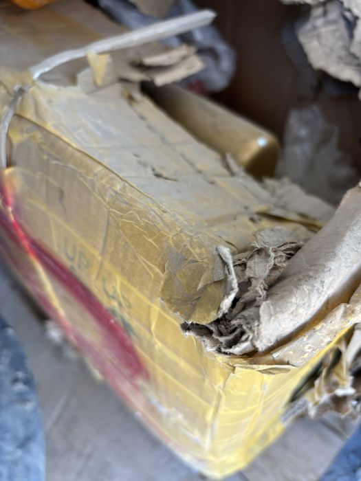 Продам оборудование доя бассейна, бойлер Аристон,,робот -пылесос…