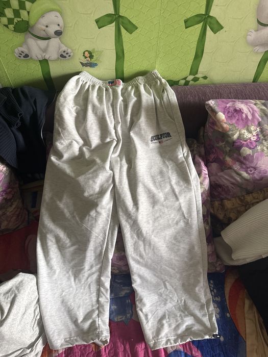 Светла серые штаны